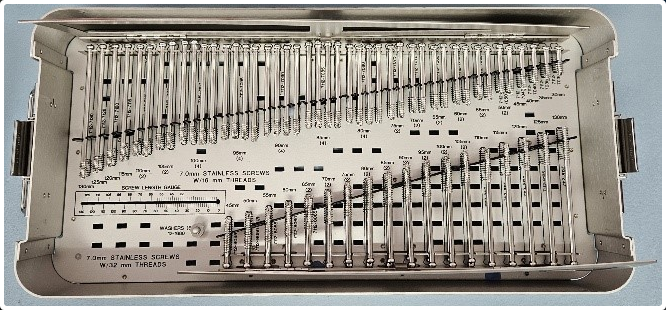 Smith & Nephew 7111-9113 7.0MM Cannulated Stainless Steel Screw Set